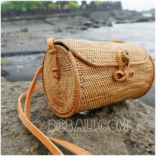large cylinder handbag style handmade full woven grass straw rattan